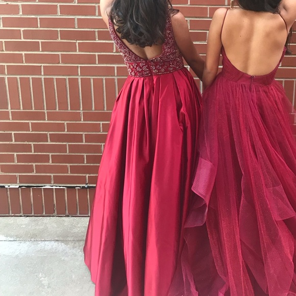 JOVANI 00 RED PROM DRESS - Picture 5 of 5